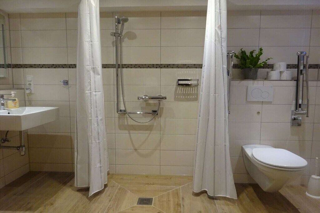 Photo of Bathroom in Erling