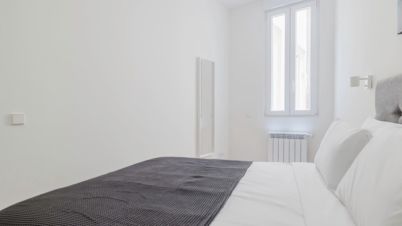 Photo of Bedroom in Golden Triangle of Art