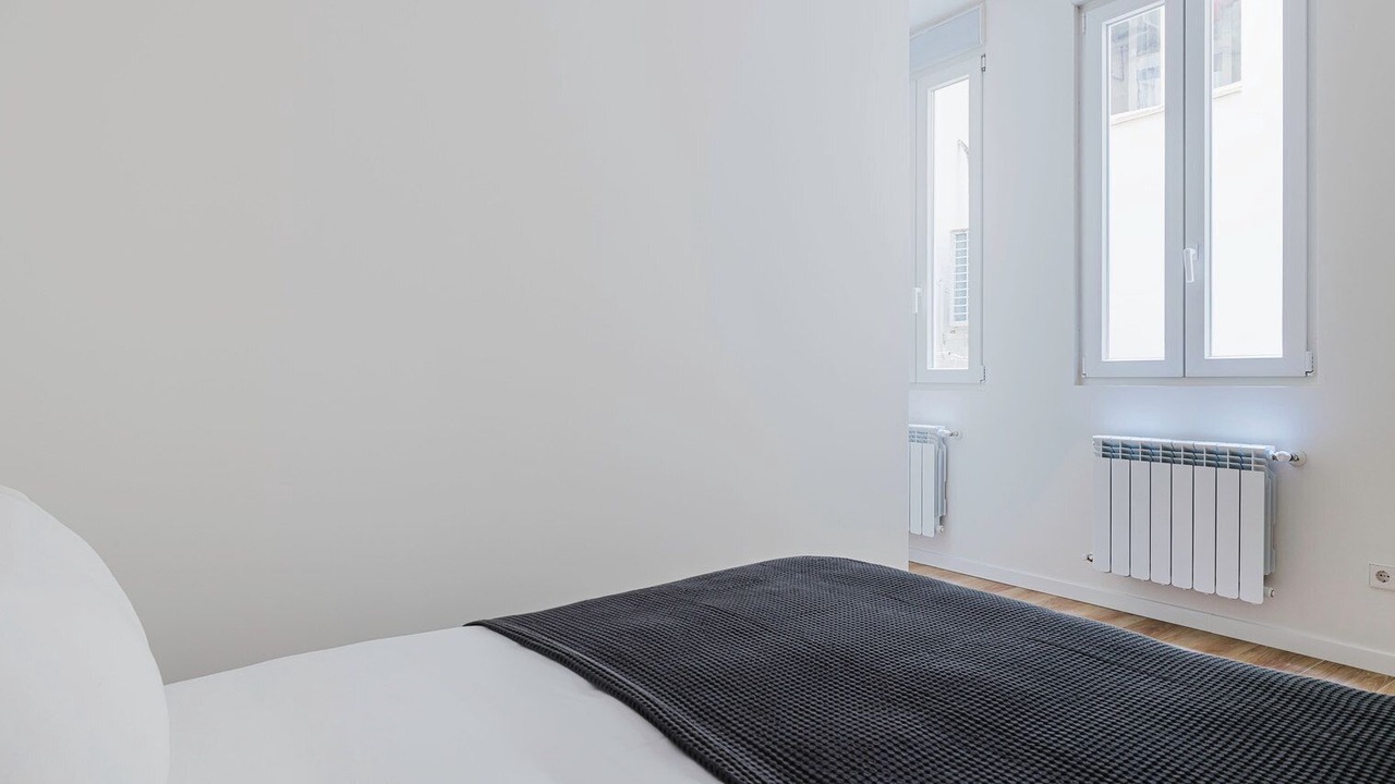 Photo of Bedroom in Golden Triangle of Art