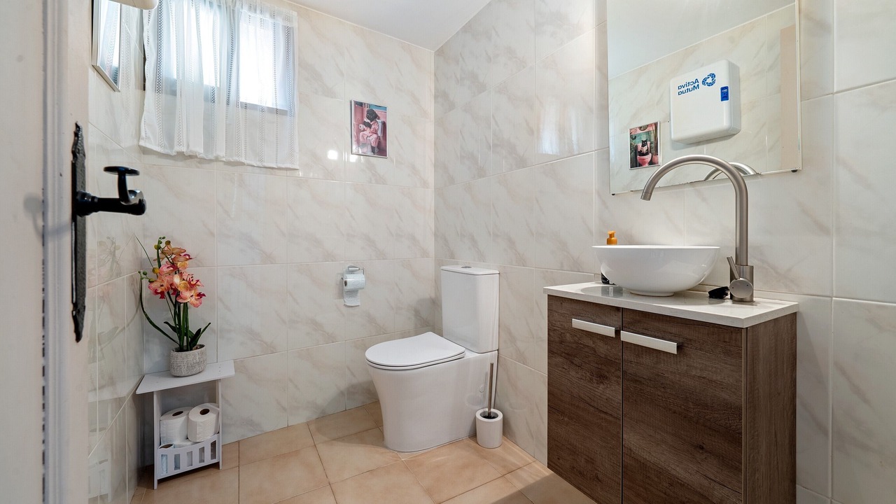 Photo of Bathroom in Pauls