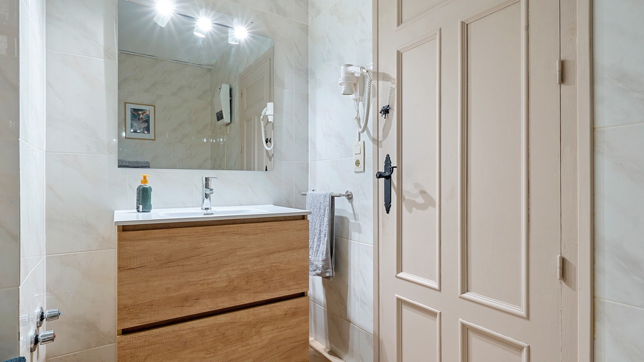 Photo of Bathroom in Pauls