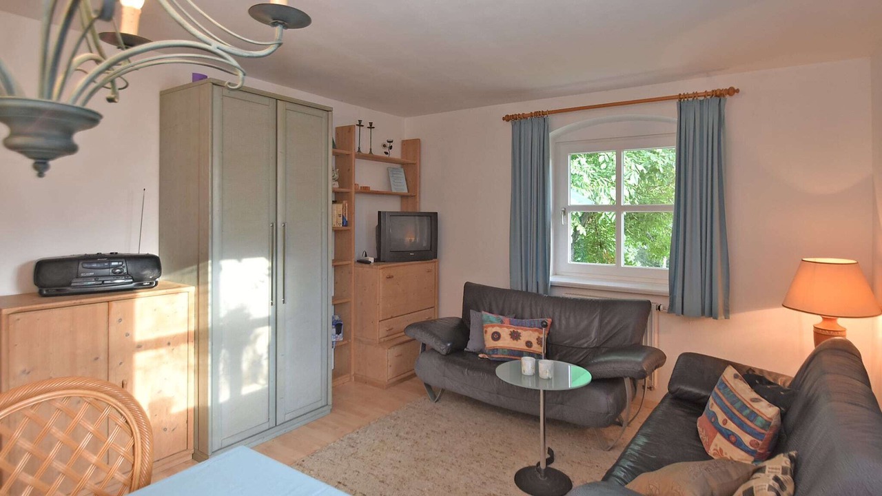 Photo of Livingroom in March