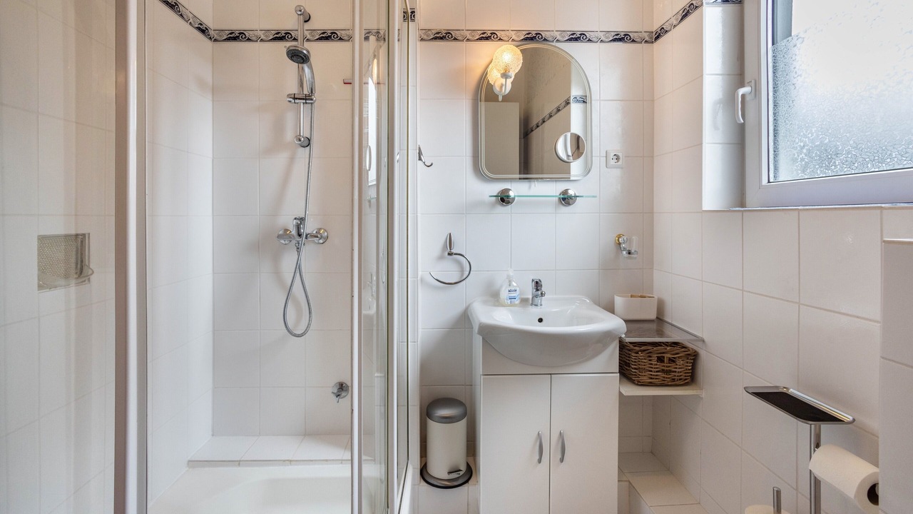 Photo of Bathroom in Sereetz