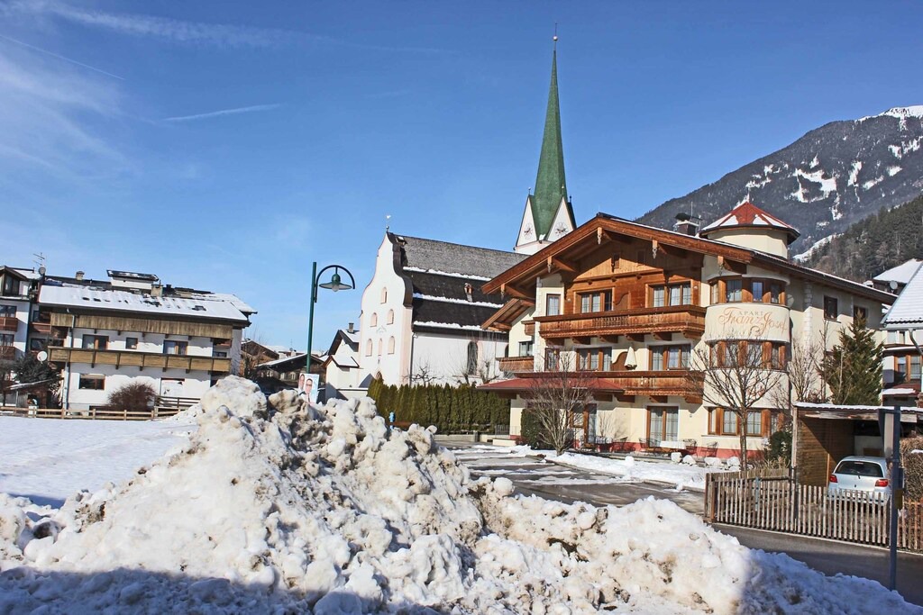 Photo of Buildings in Stumm
