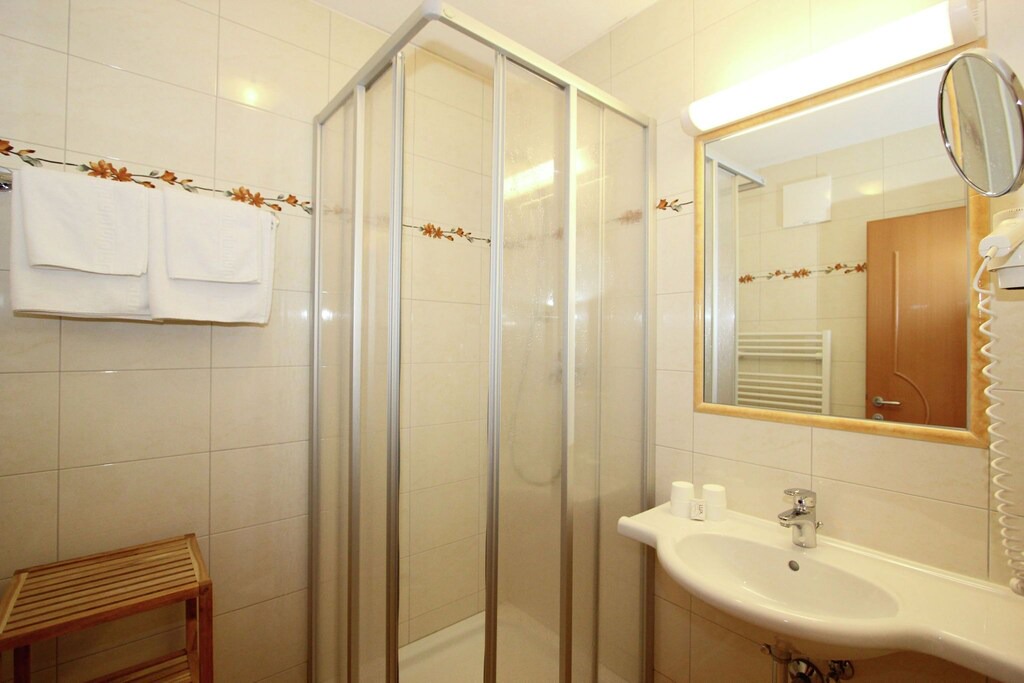 Photo of Bathroom in Stumm
