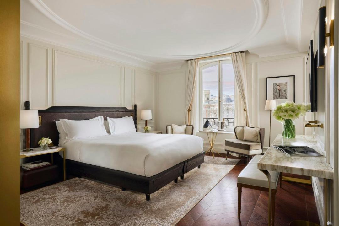 Photo of Bedroom in Golden Triangle of Art