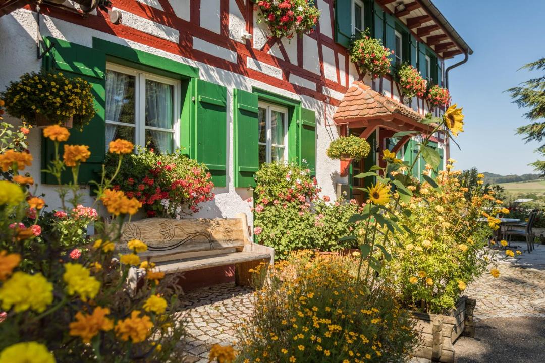 Photo of Others in Owingen