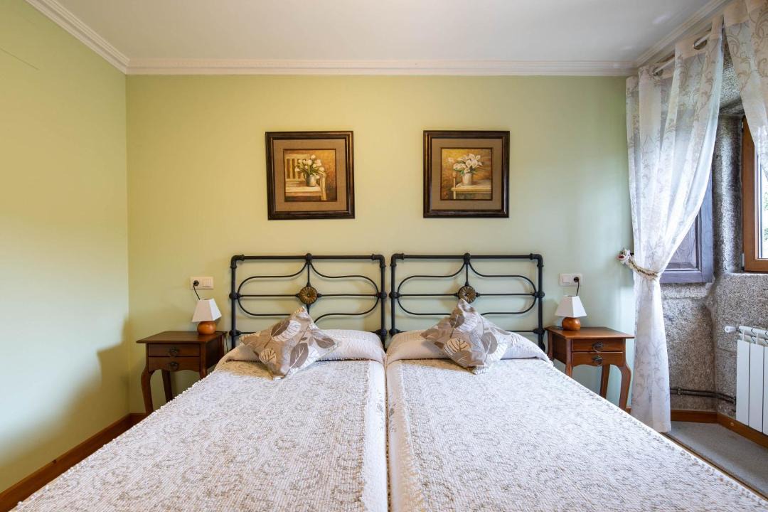 Photo of Bedroom in Fornelos de Montes