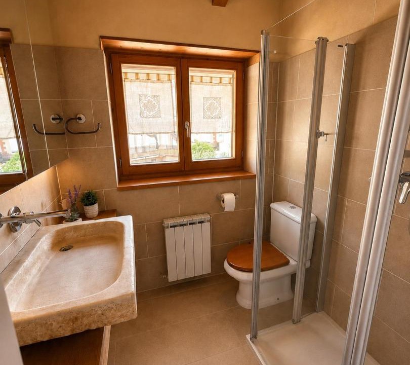 Photo of Bathroom in Aren