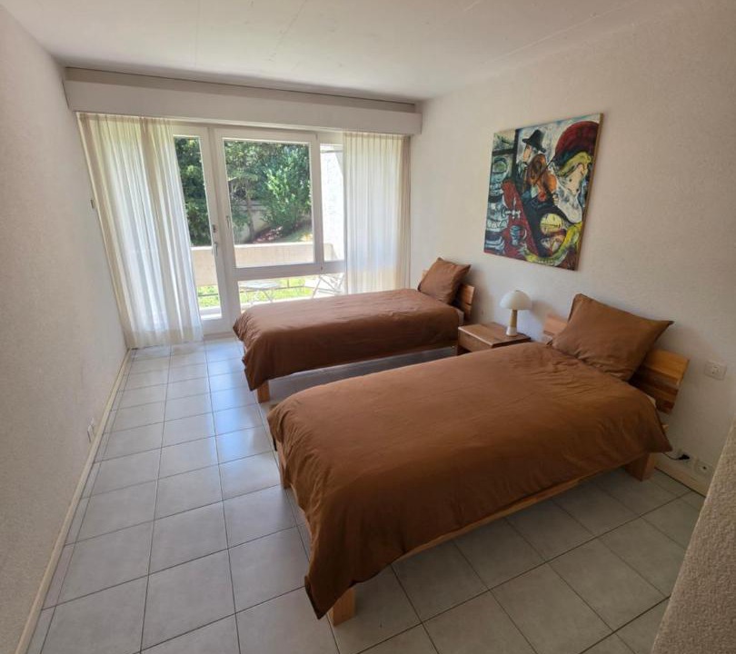 Photo of Bedroom in Noes