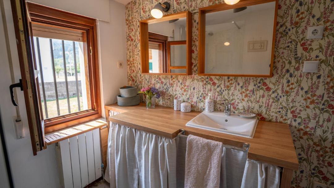 Photo of Bathroom in Somahoz