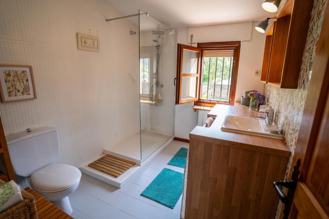 Photo of Bathroom in Somahoz