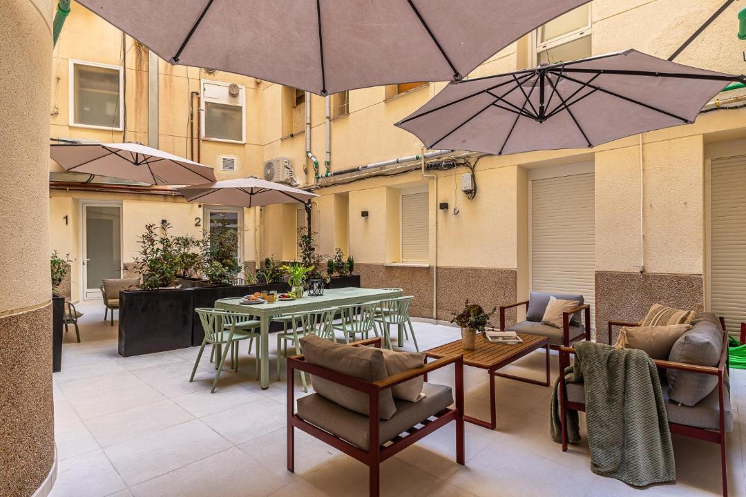Photo of Patio Balcony in Gaztambide