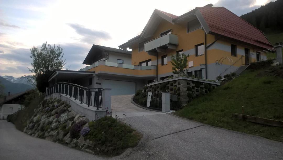 Photo of Buildings in Navis