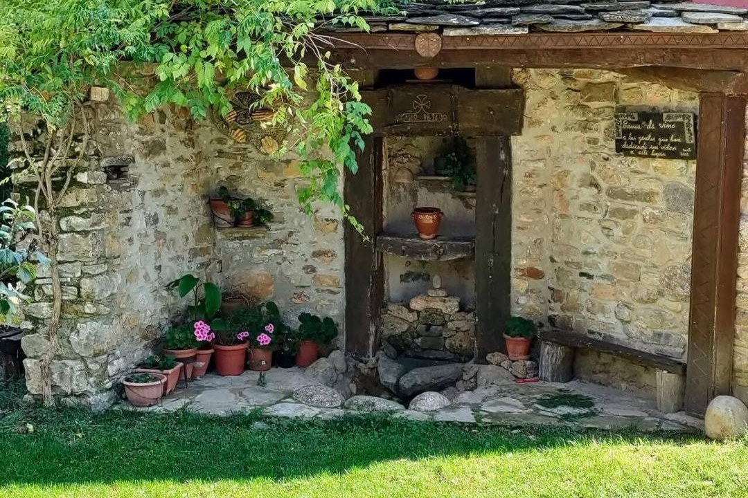 Photo of Others in Mediano