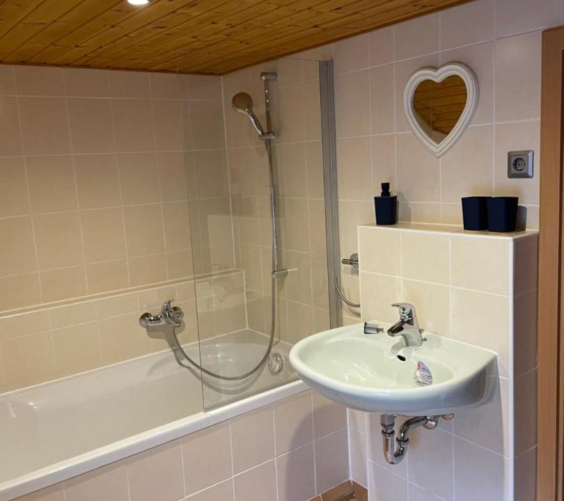 Photo of Bathroom in Struppen
