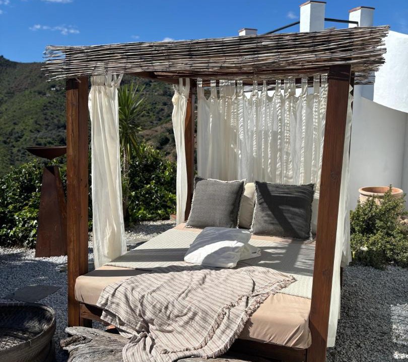 Photo of Others in Comares