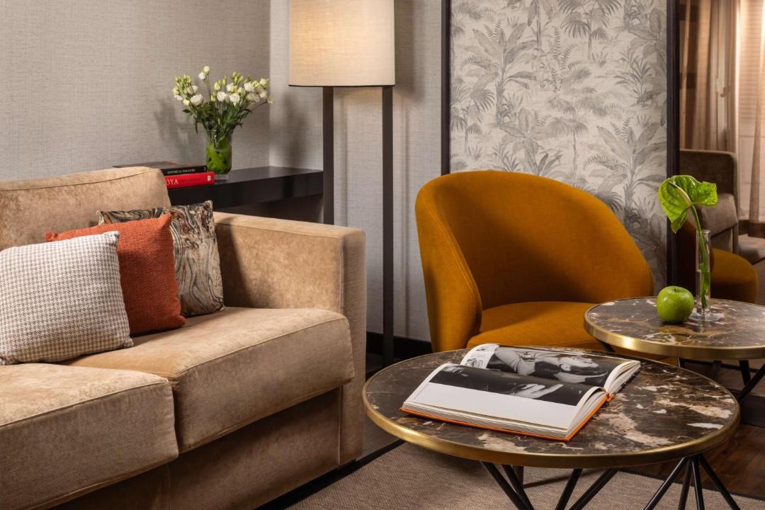Photo of Livingroom in Literary Quarter