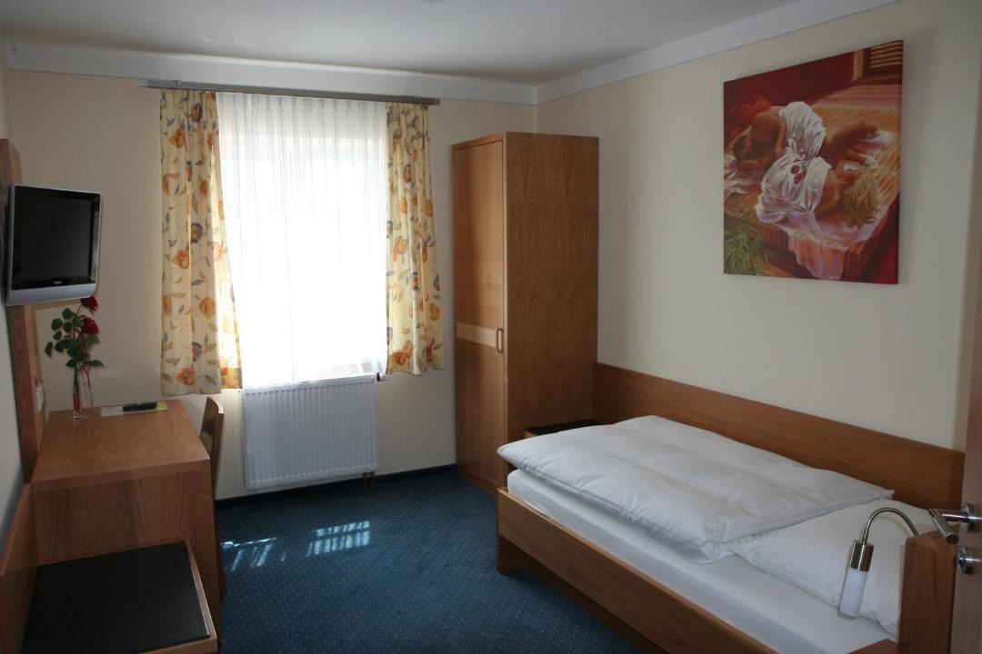 Photo of Bedroom in Etting