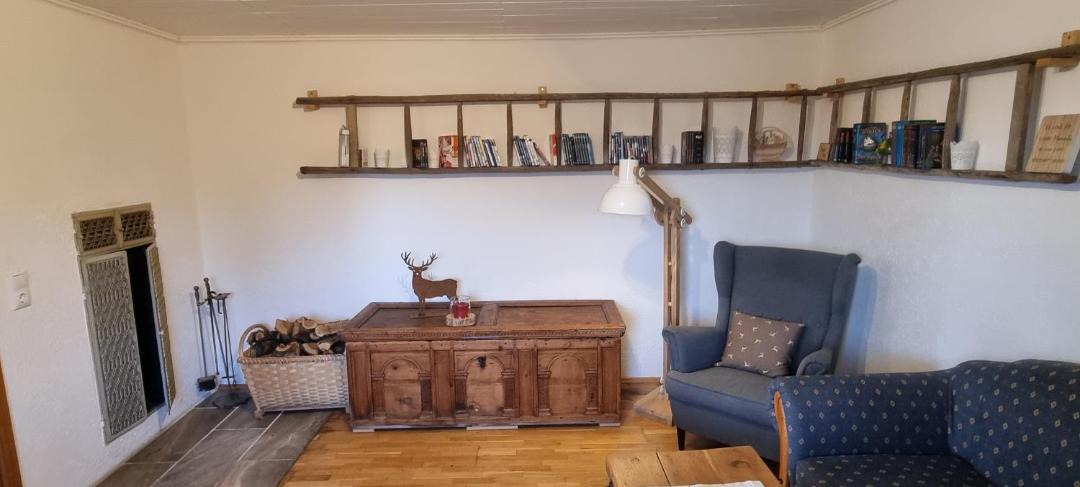 Photo of Others in Haus im Wald