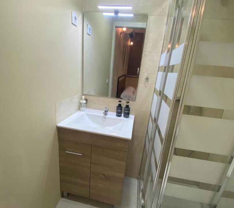 Photo of Bathroom in Parla