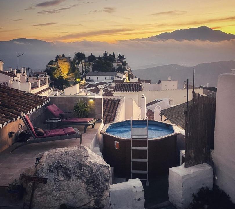 Photo of Others in Comares