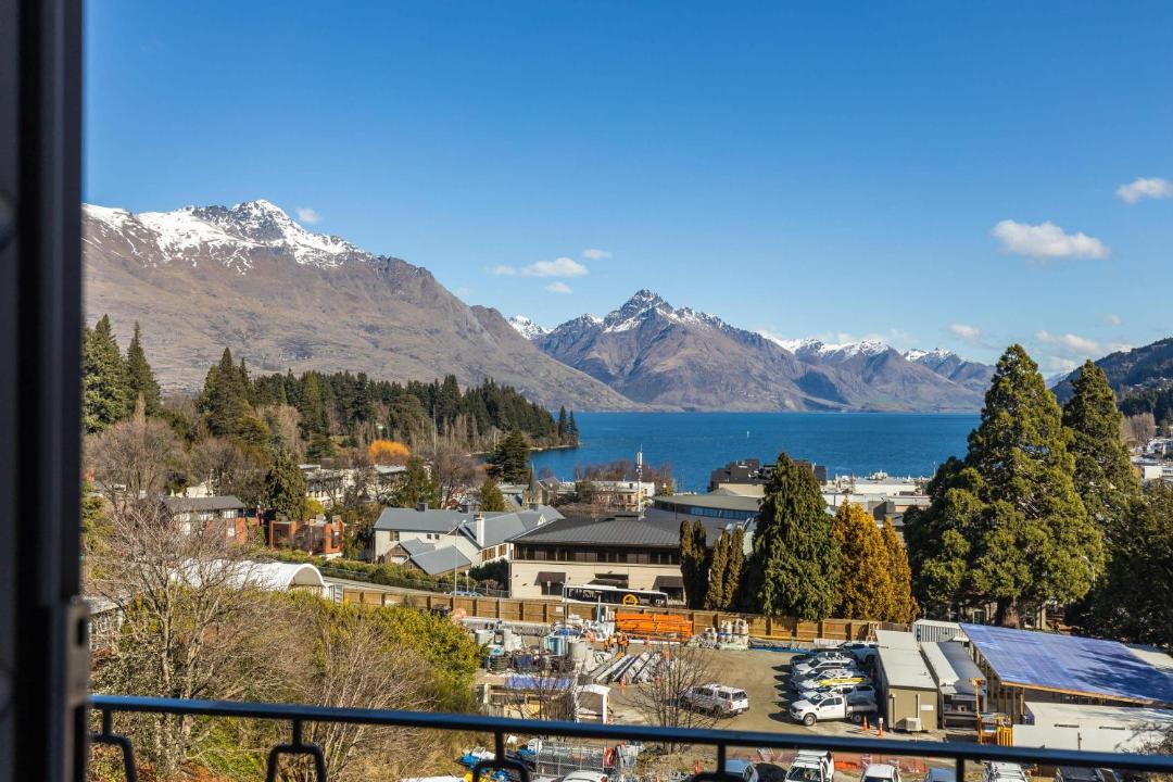 Photo of Others in Queenstown