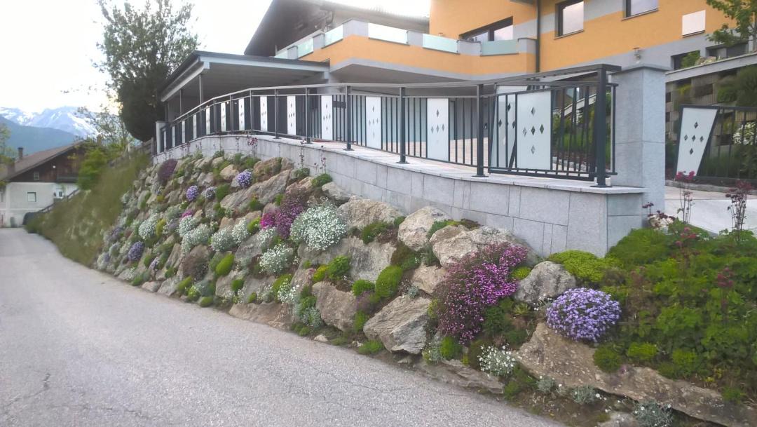 Photo of Buildings in Navis