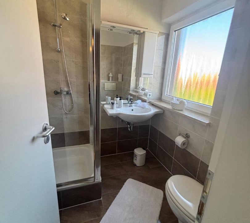 Photo of Bathroom in Wurding
