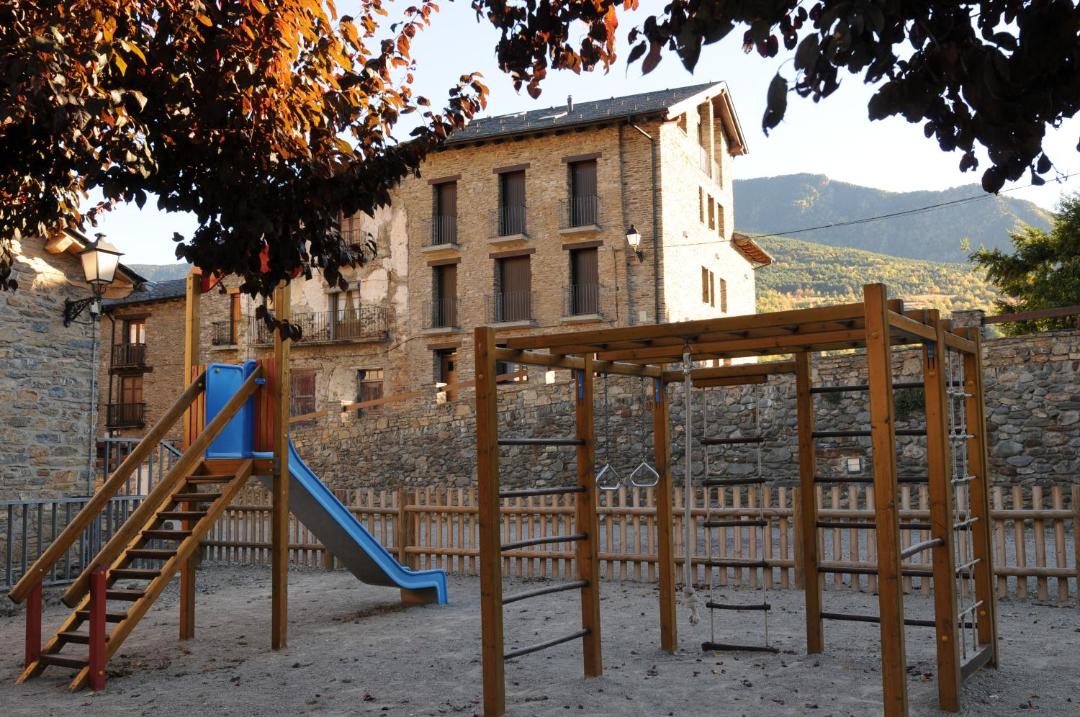 Photo of Others in Tirvia