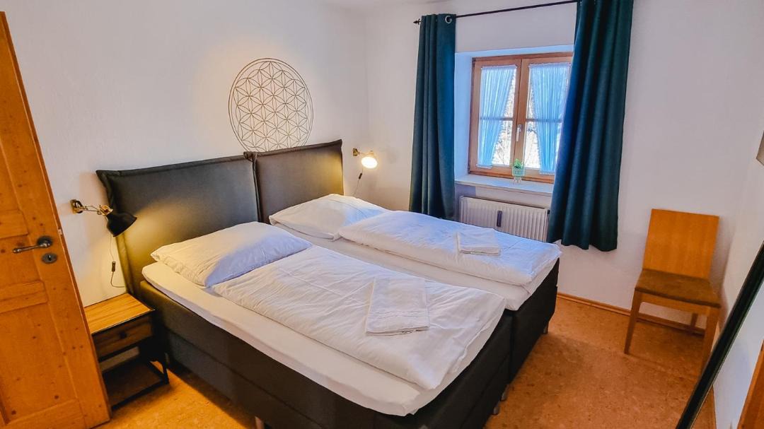 Photo of Bedroom in Linden