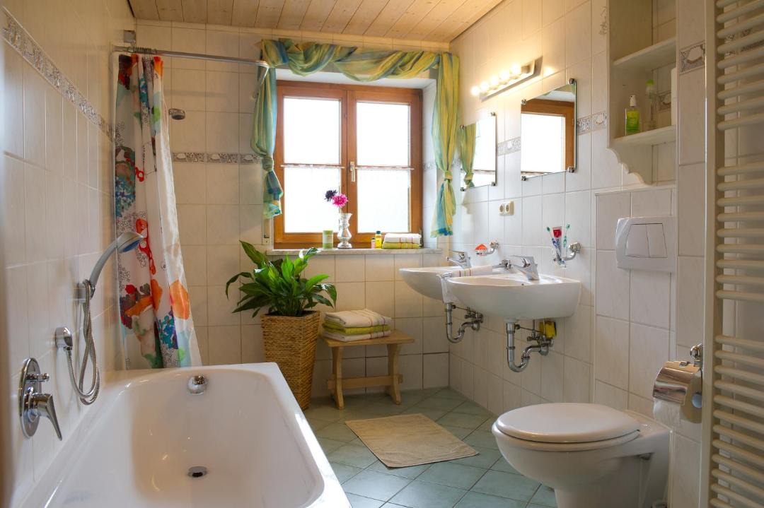 Photo of Bathroom in Burggen