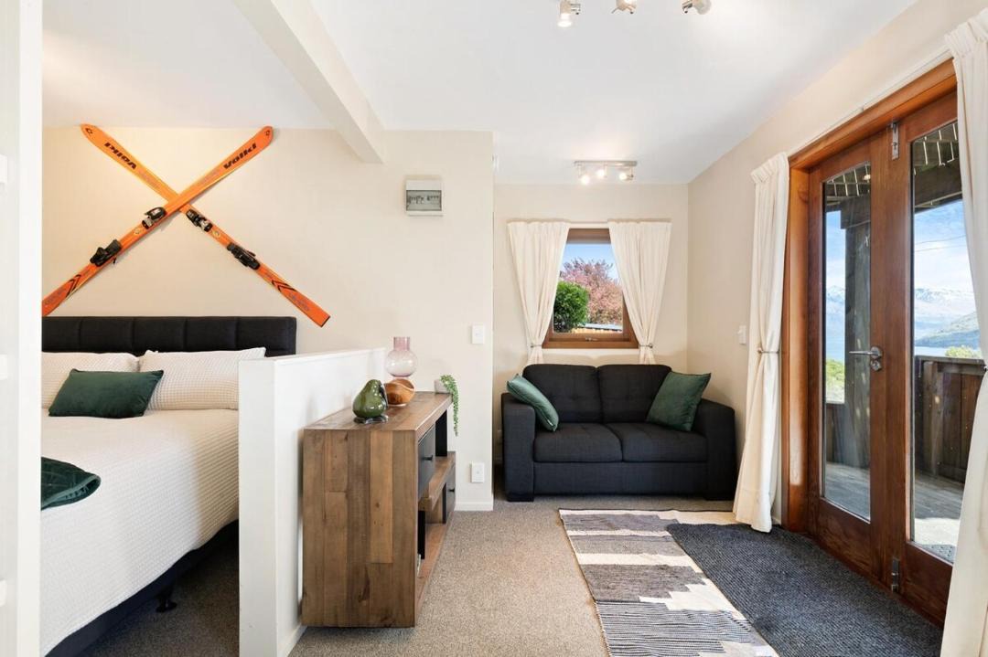 Photo of Bedroom in Sunshine Bay