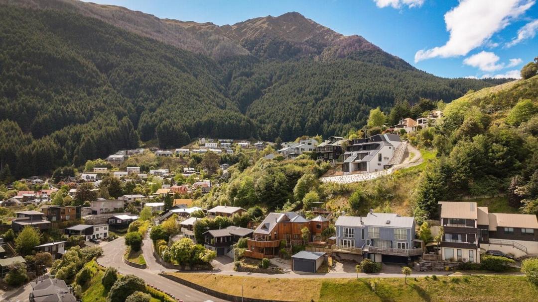 Photo of Others in Sunshine Bay