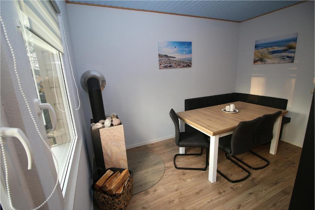 Photo of Others in Bakenberg
