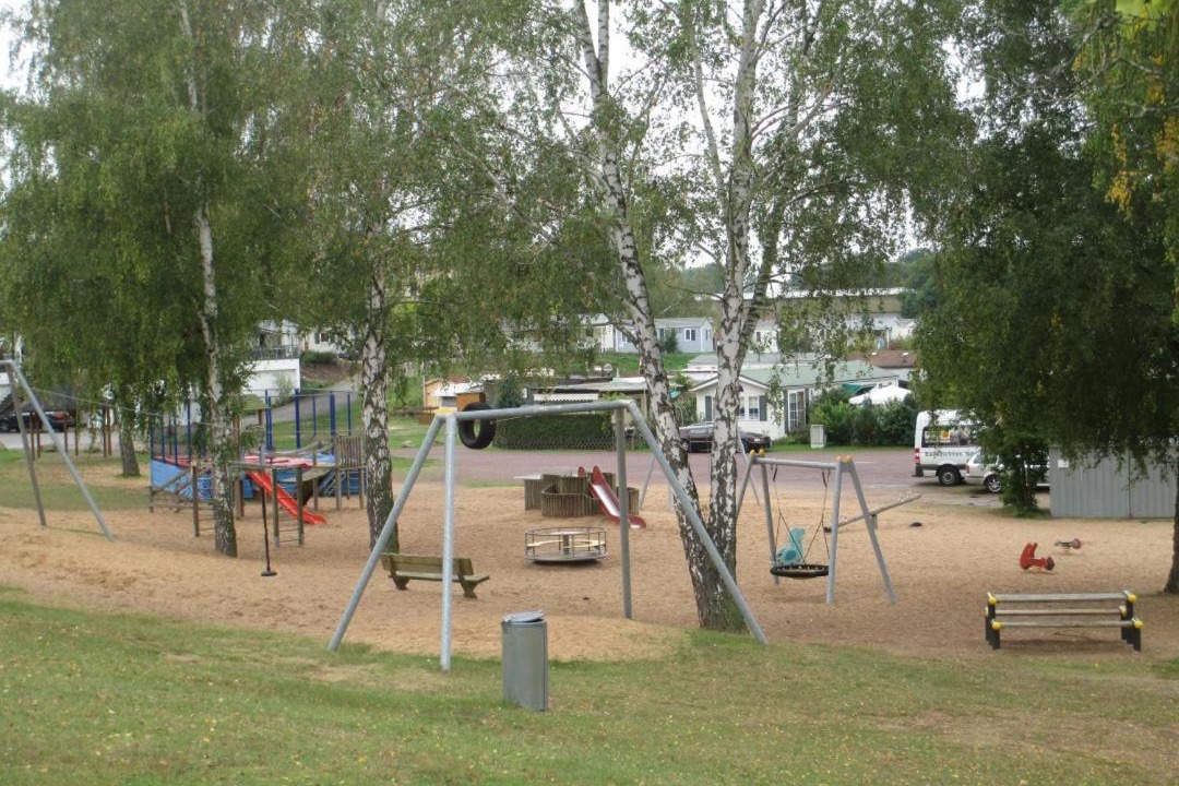 Photo of Others in Kahl