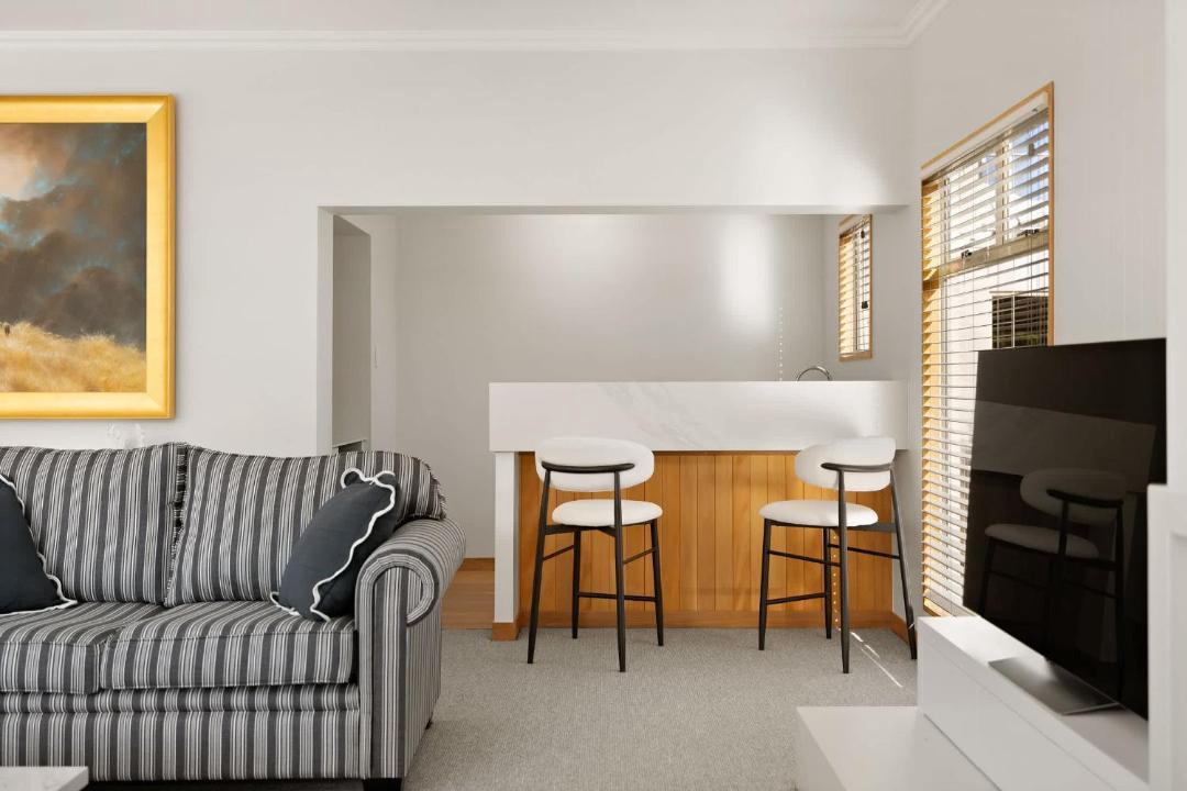 Photo of Livingroom in Kelvin Heights
