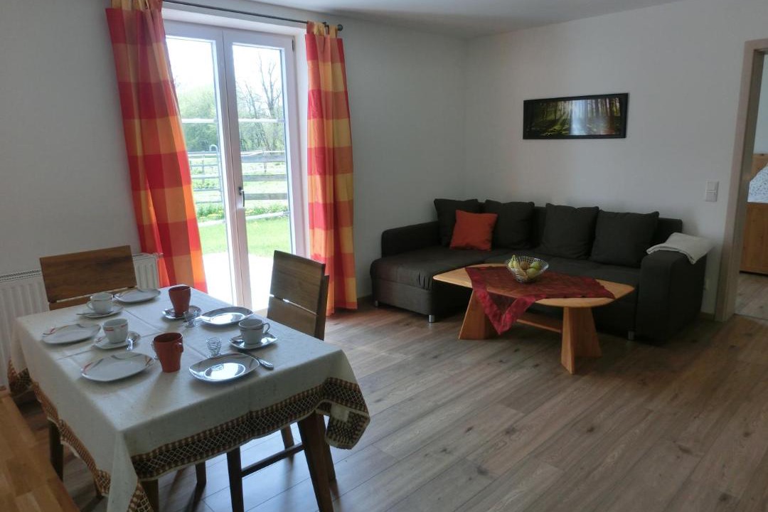 Photo of Livingroom in Untermuhlhausen