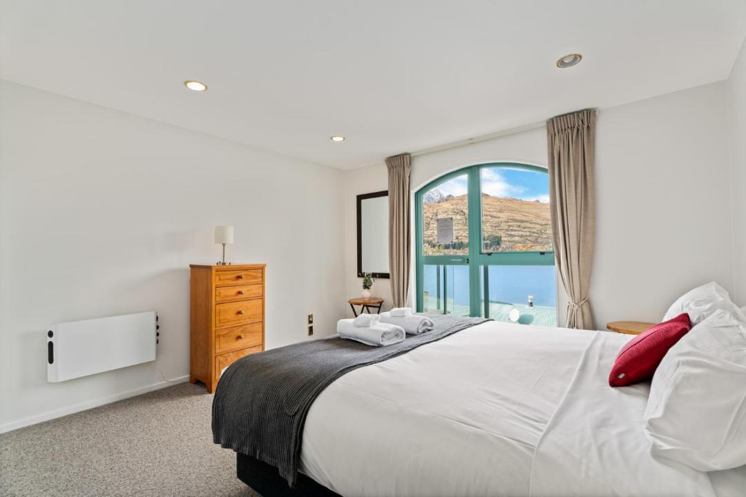 Photo of Bedroom in Queenstown