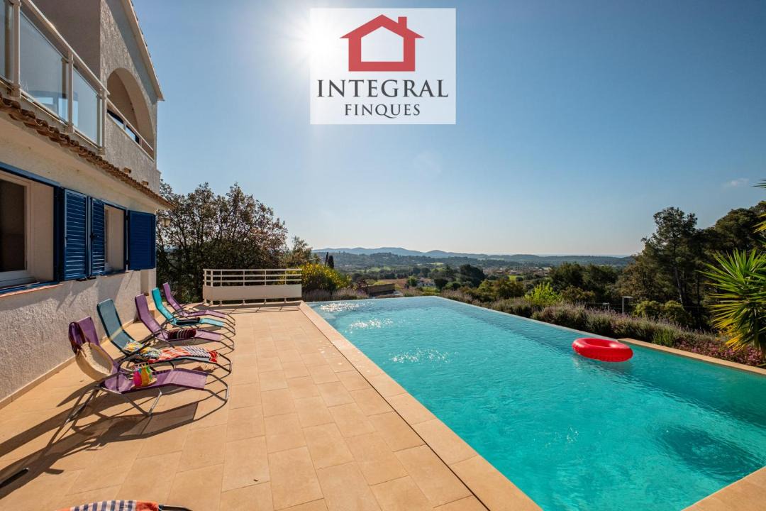 Photo of Patio Balcony in Vall-Llobrega