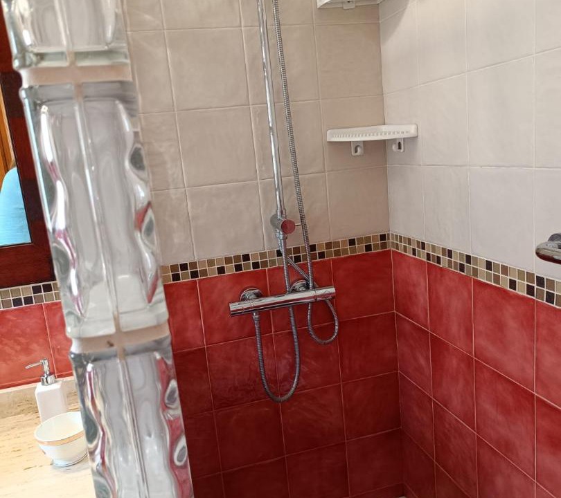 Photo of Bathroom in Penarrubia