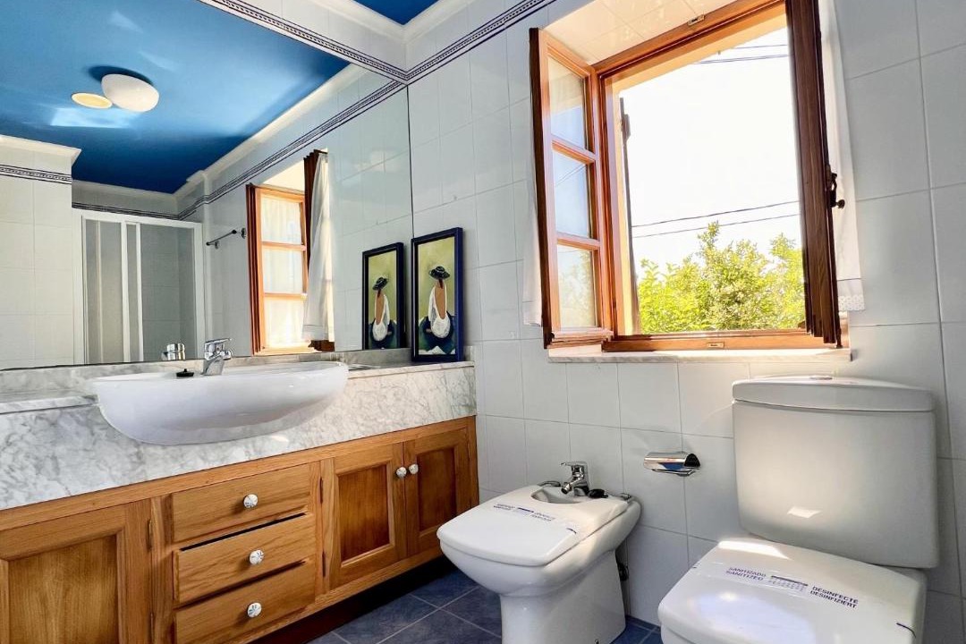 Photo of Bathroom in Mogro