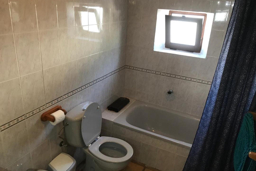 Photo of Bathroom in Tias
