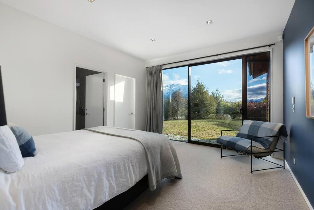Photo of Bedroom in Jacks Point