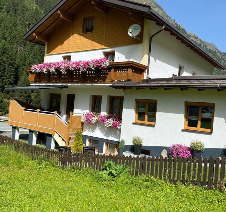 Photo of Others in Sankt Leonhard im Pitztal