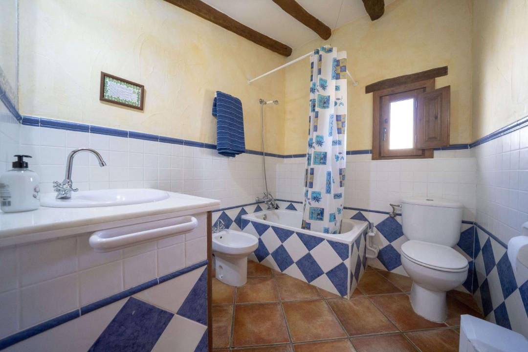 Photo of Bathroom in Laroya