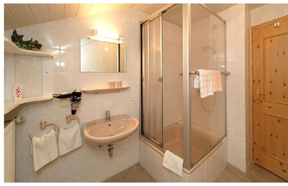 Photo of Bathroom in Eschlkam