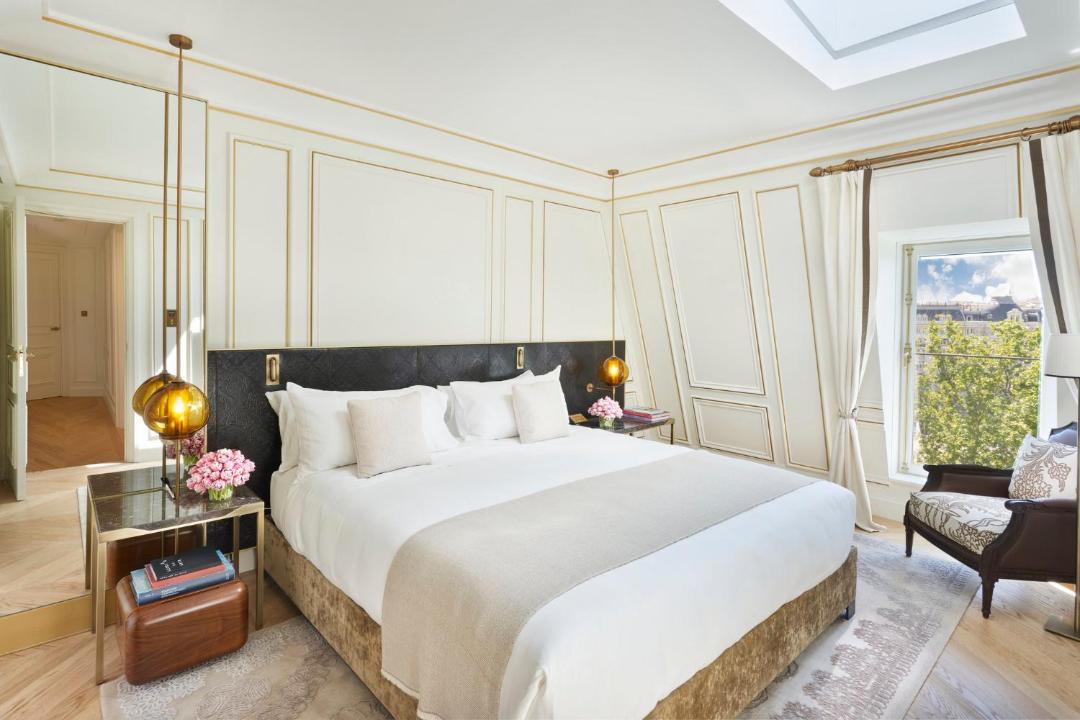 Photo of Bedroom in Golden Triangle of Art