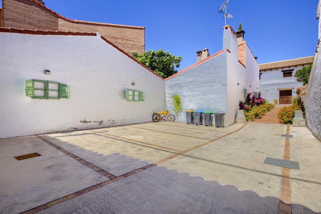 Photo of Others in Mentrida