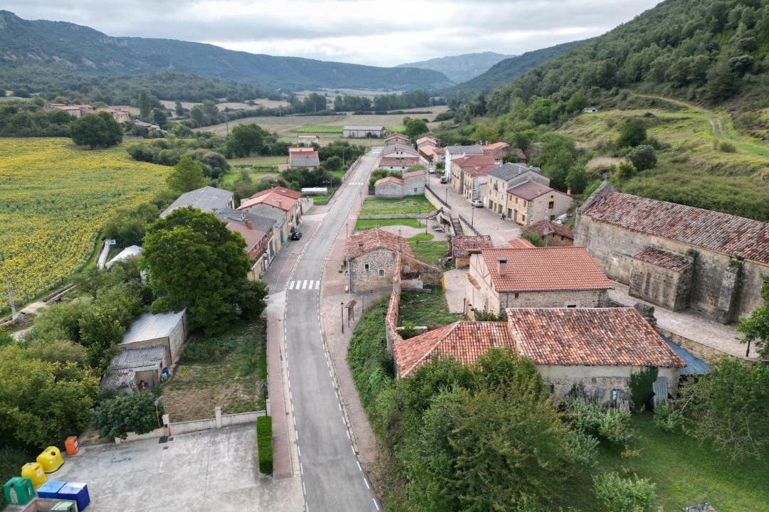 Photo of Others in Tobera